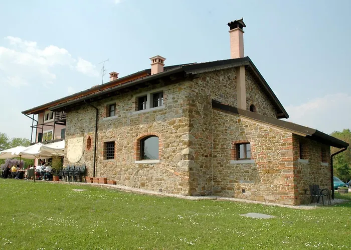 Κατάλυμα σε φάρμα Scacciapensieri *